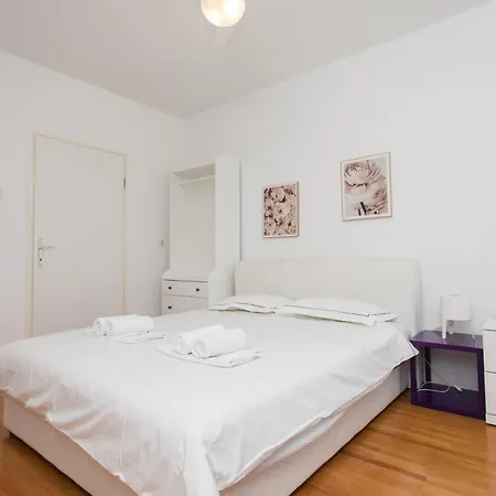Beus Downtown Apartmán