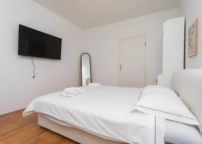 Beus Downtown Apartment *